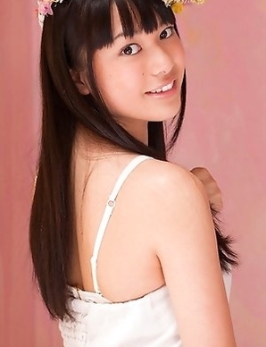 Tomoe Yamanaka in white dress is beautiful like summer days