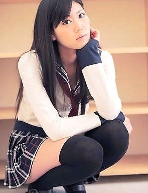 Saemi Shinohara looks amazing in school uniform and socks