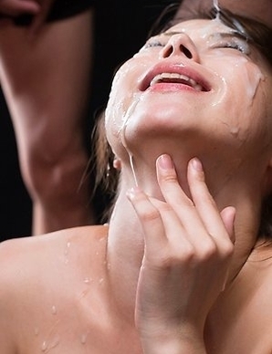 Tsubaki Katou Sticky Bukkake Facial