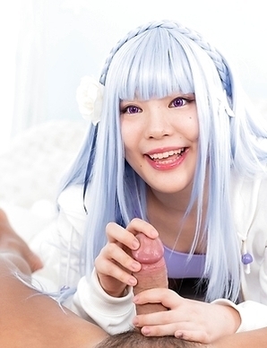 Japanese Natsumi Hayakawa cosplay and handjob