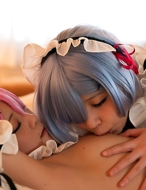 Two Japanese girl Nagi Tsukino and Aya Komatsu have lesbian sex
