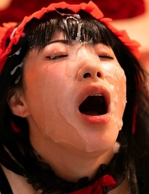 Japanese Haruka Suzuno suck four cock and facial