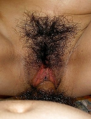 Closeup pics oh hairy pussy being fucked