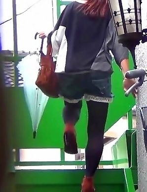 Japanese Piss Fetish Videos - Girls Pissing - Caught In the Act