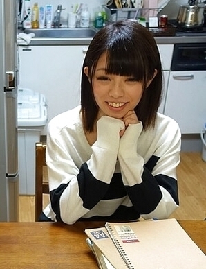 Spoiled teen Amina Kiuchi helps her friend to do his homework