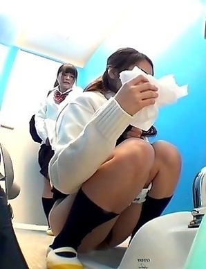 PissJapanTv - Japanese Piss Fetish Videos - A School Of Pissing Fish