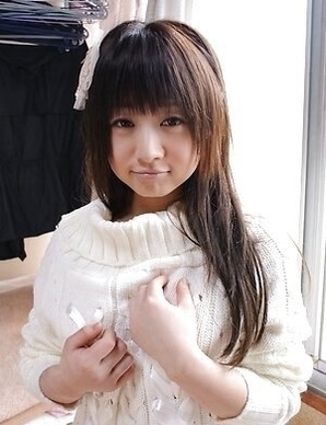 Miku Tamaru in sweater sucks cock so fine and pours cum in her palm.
