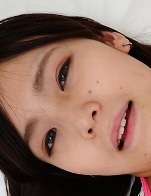 Sexy prisoner Manami Takashima gives us an exceptional blowjob