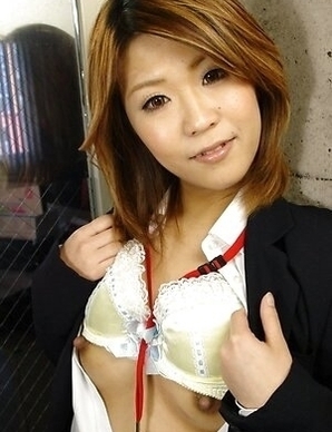 Office lady Yuria Takeda gives blowjob to her colleague