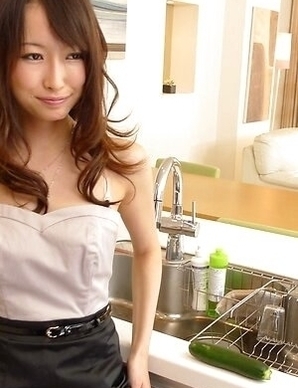 Norito Aroka loves zucchini and hard cock