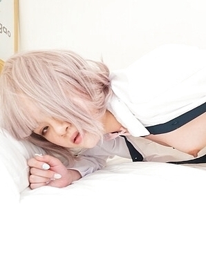 Cutie Saeko Ishiki comes to see us with a cute cosplay