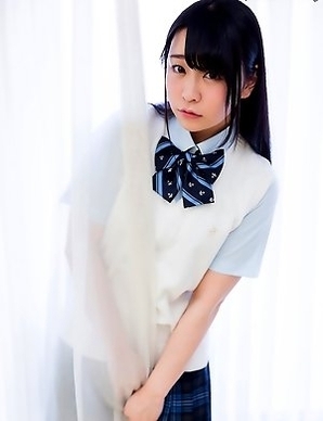 Cute japan schoolgirl Minano Ai showing her ass