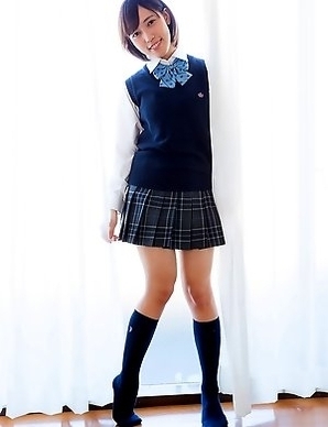 Busty Japan teen  Fujikawa Reina in schoolgirl uniform